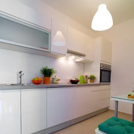Luxe 3br