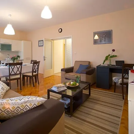 Апартаменты Luxe 3br Сплит